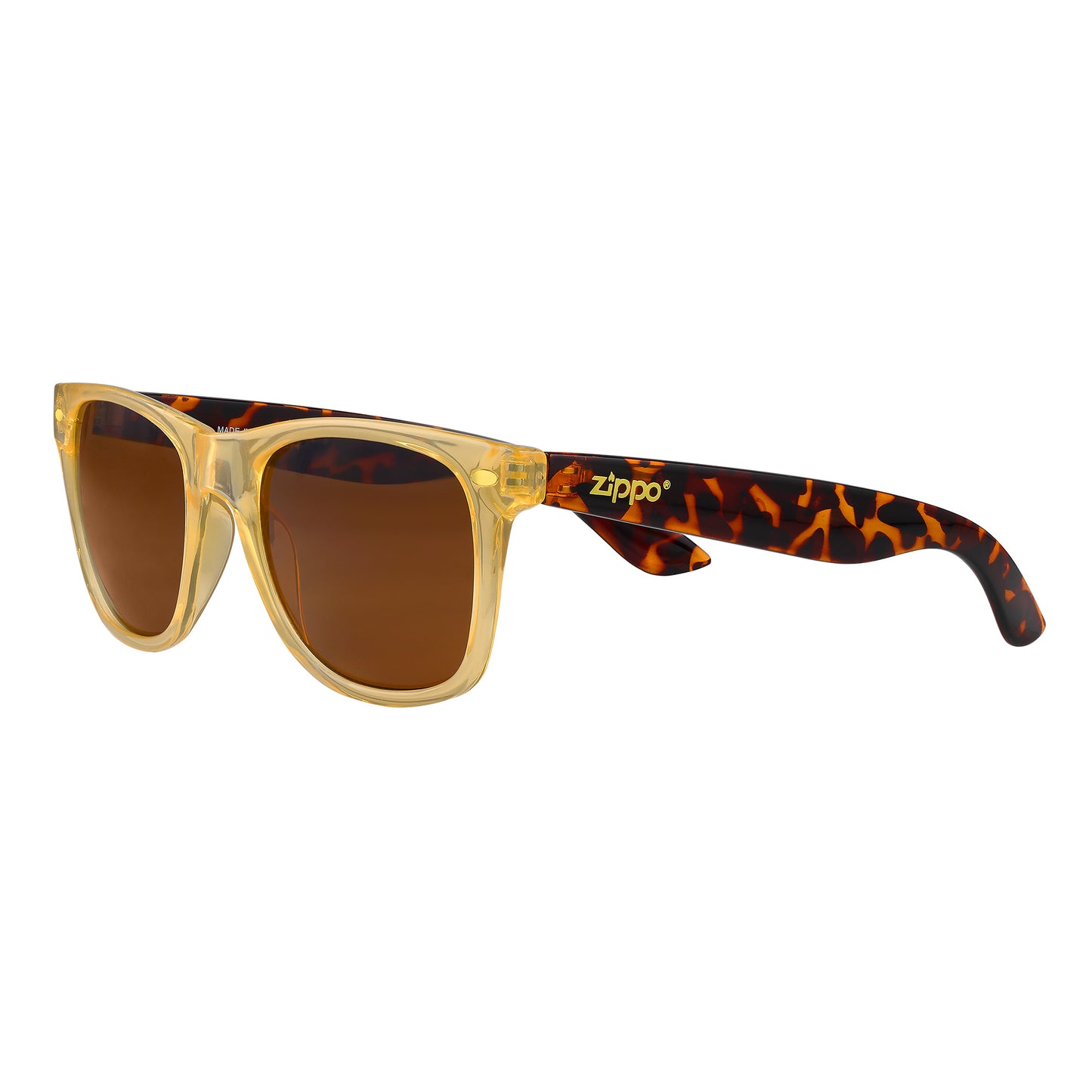 Okulary przeciwsłoneczne o kanciastej oprawie