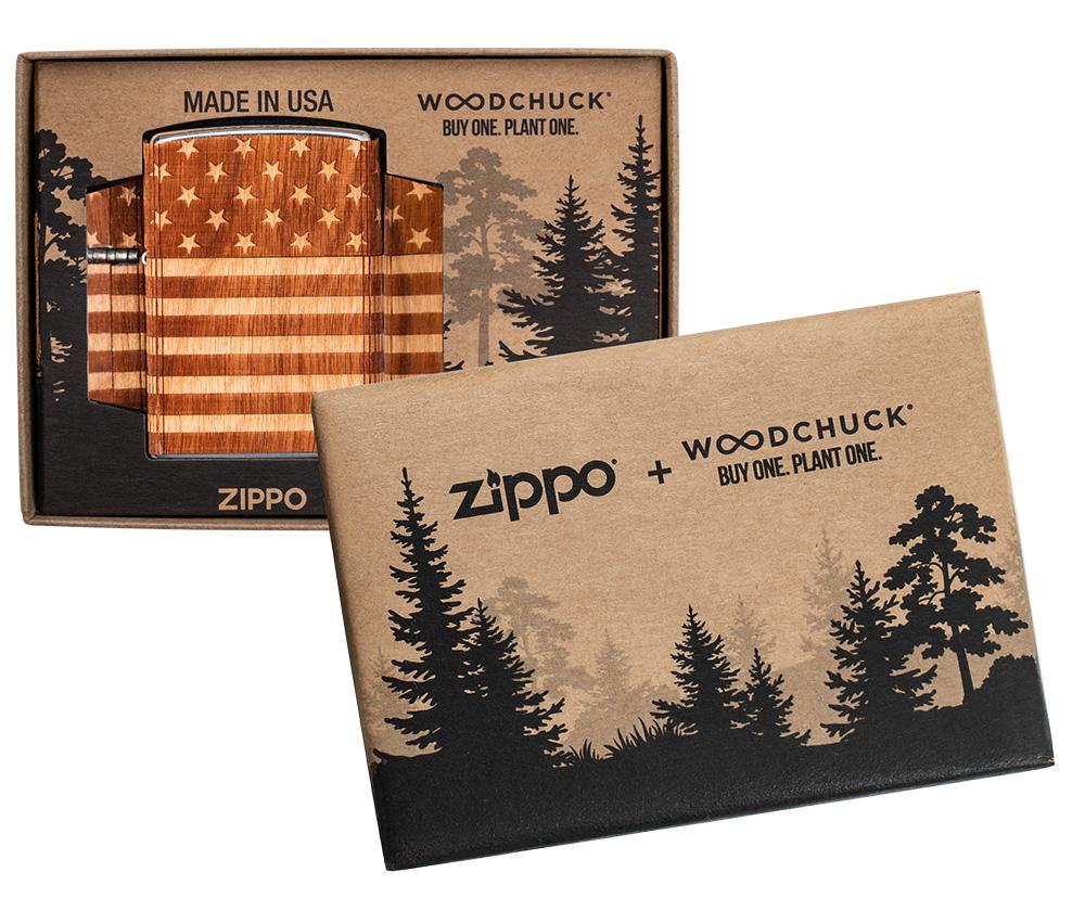 Zapalniczka Zippo chrom Woodchuck American Flag 360° w otwartym opakowaniu prezentowym