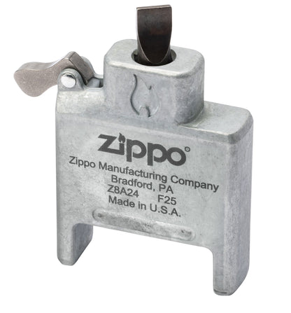 Śrubokręt Bit Safe z obudową o szczotkowanym chromowanym wykończeniu