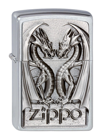 Widok z przodu zapalniczka Zippo chrom emblemat z logo Zippo i dwoma smokami na górze