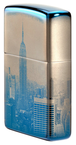 Widok z boku z przodu pod kątem 3/4 Zapalniczka Zippo 360 stopni polerowana na niebiesko z panoramą Nowego Jorku Empire State Building Tylko online