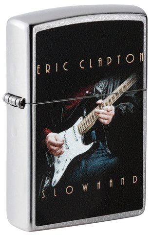 Zapalniczka Zippo widok z przodu ¾ kąta chromowana z kolorowym wizerunkiem Erica Claptona grającego na gitarze