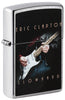 Zapalniczka Zippo widok z przodu ¾ kąta chromowana z kolorowym wizerunkiem Erica Claptona grającego na gitarze