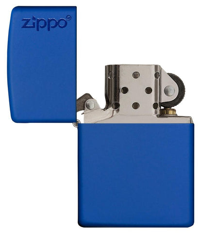 Widok z przodu zapalniczka Zippo Royal Blue Matte model podstawowy z logo Zippo otwarta
