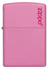 Widok z przodu zapalniczka Zippo Pink Matte model podstawowy z logo Zippo