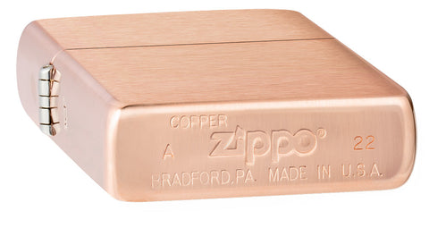 Zapalniczka Zippo Bottom Stamp Basic Model w kolorze szczotkowanej miedzi i z czarnym wkładem