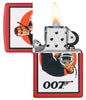 Zapalniczka Zippo matowa czerwona z Jamesem Bondem 007™ w czarnym kombinezonie, z pistoletem i hełmem astronauty otwartym płomieniem