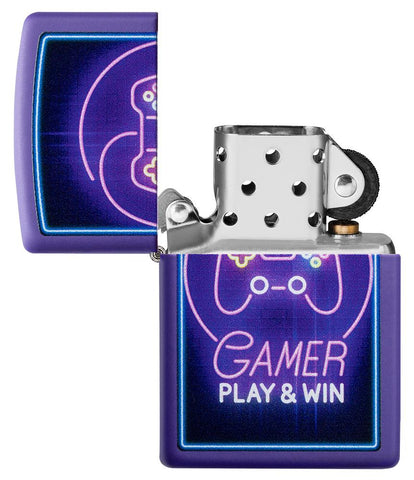 Zapalniczka Zippo lila z kontrolerem i napisem Play & Win otwarta