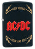 Widok z przodu kąt 3/4 zapalniczka Zippo okładka AC/DC Black Matte, High Voltage Rock and Roll Logo